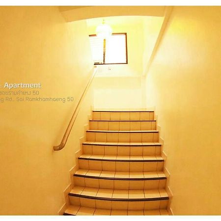 Md Rose Apartment Bangkok Buitenkant foto
