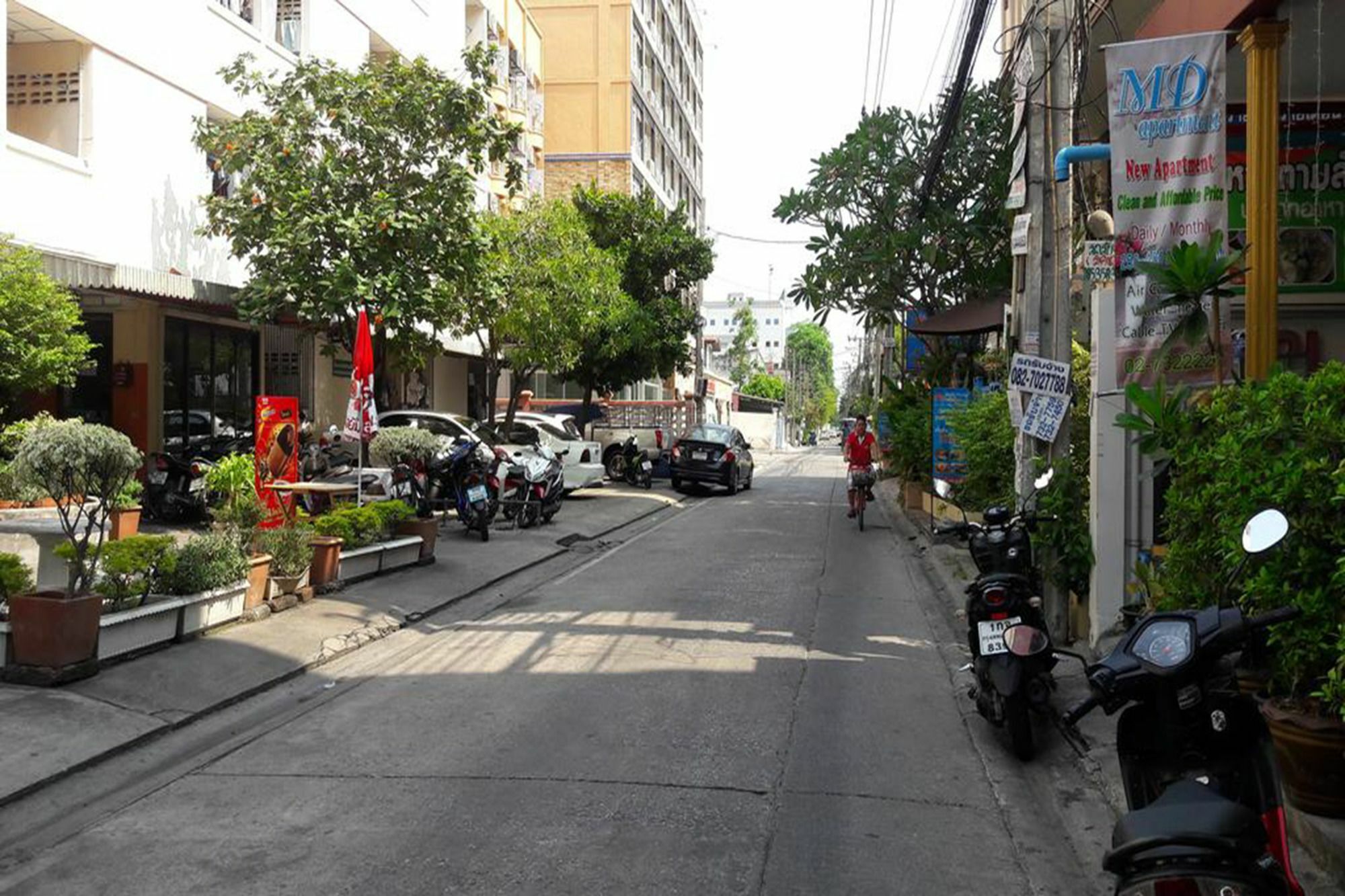 Md Rose Apartment Bangkok Buitenkant foto