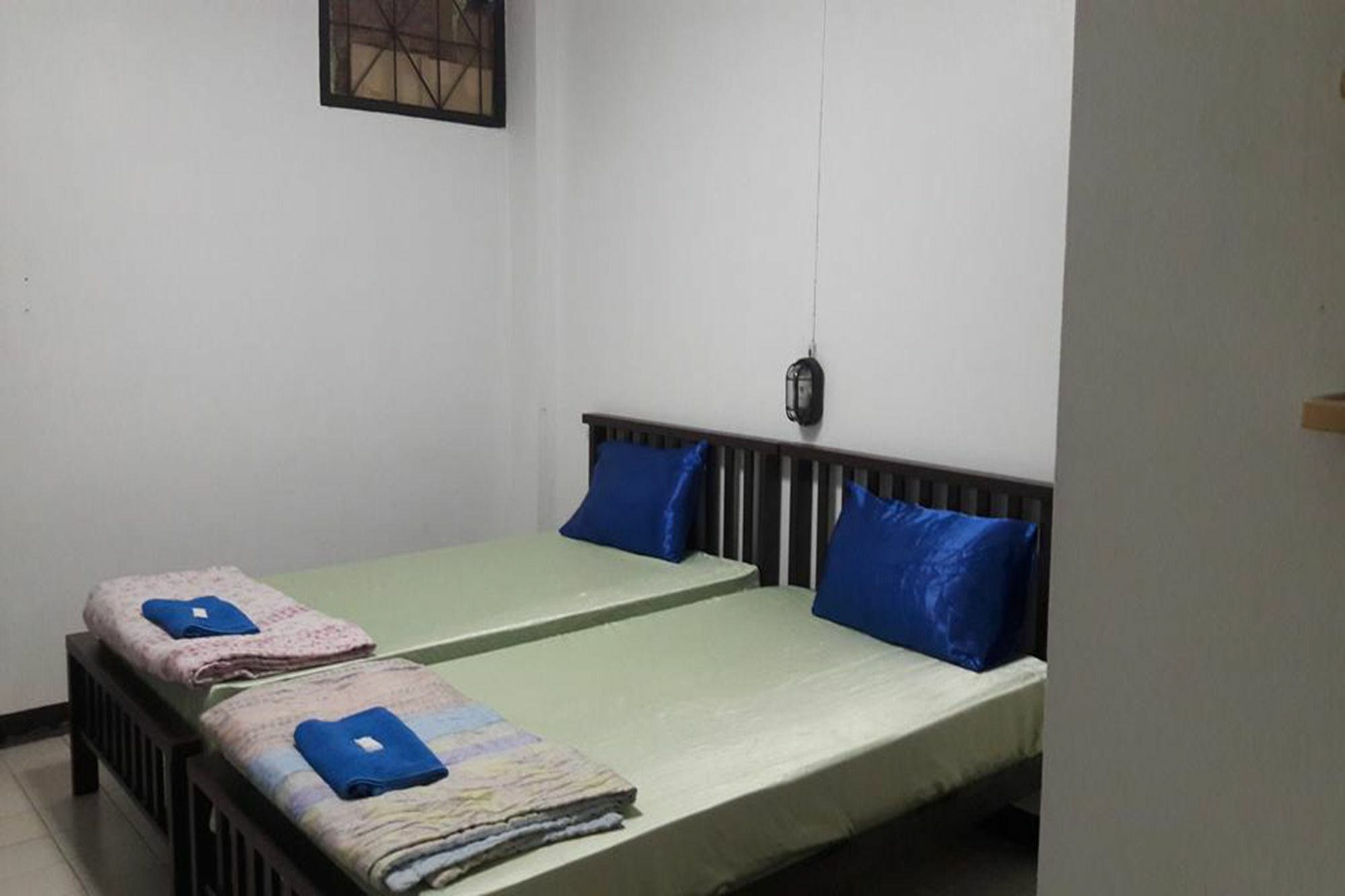 Md Rose Apartment Bangkok Buitenkant foto